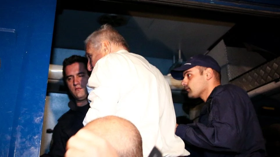 #free_Papantoniou: «Χαμός» στο Twitter για την προφυλάκιση του Γιάννου Παπαντωνίου